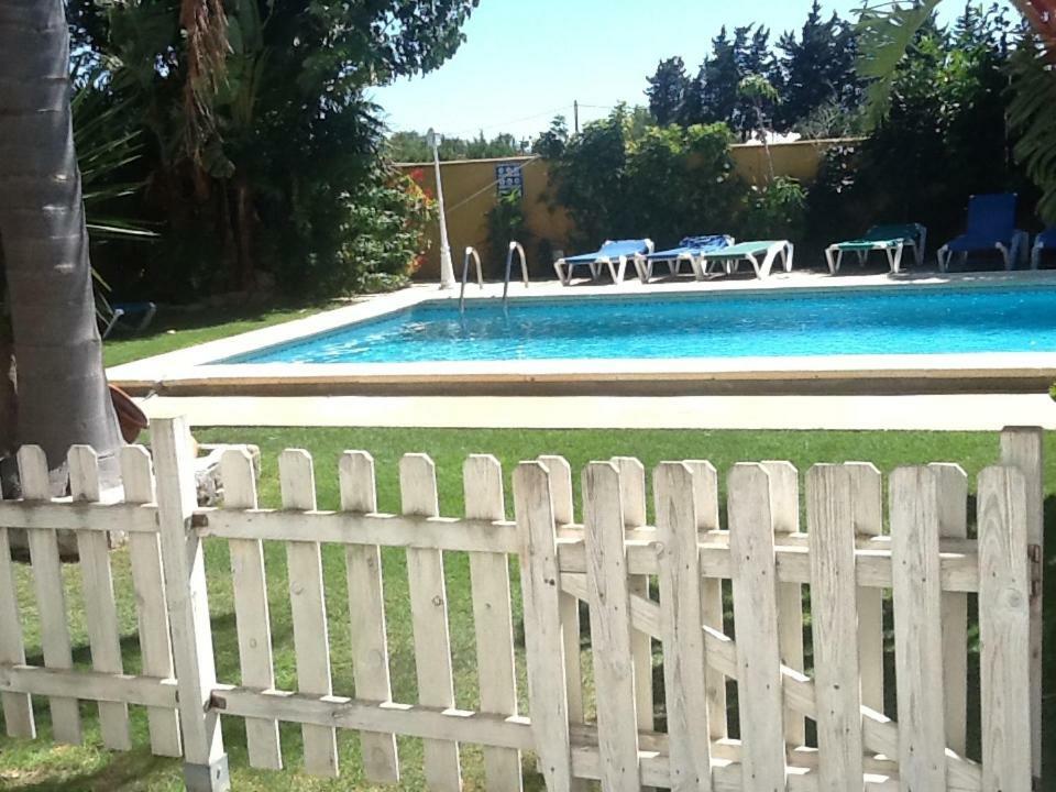Chalet La Huerta Con Piscina Y Wifi Конил-де-ла-Фронтера Екстериор снимка